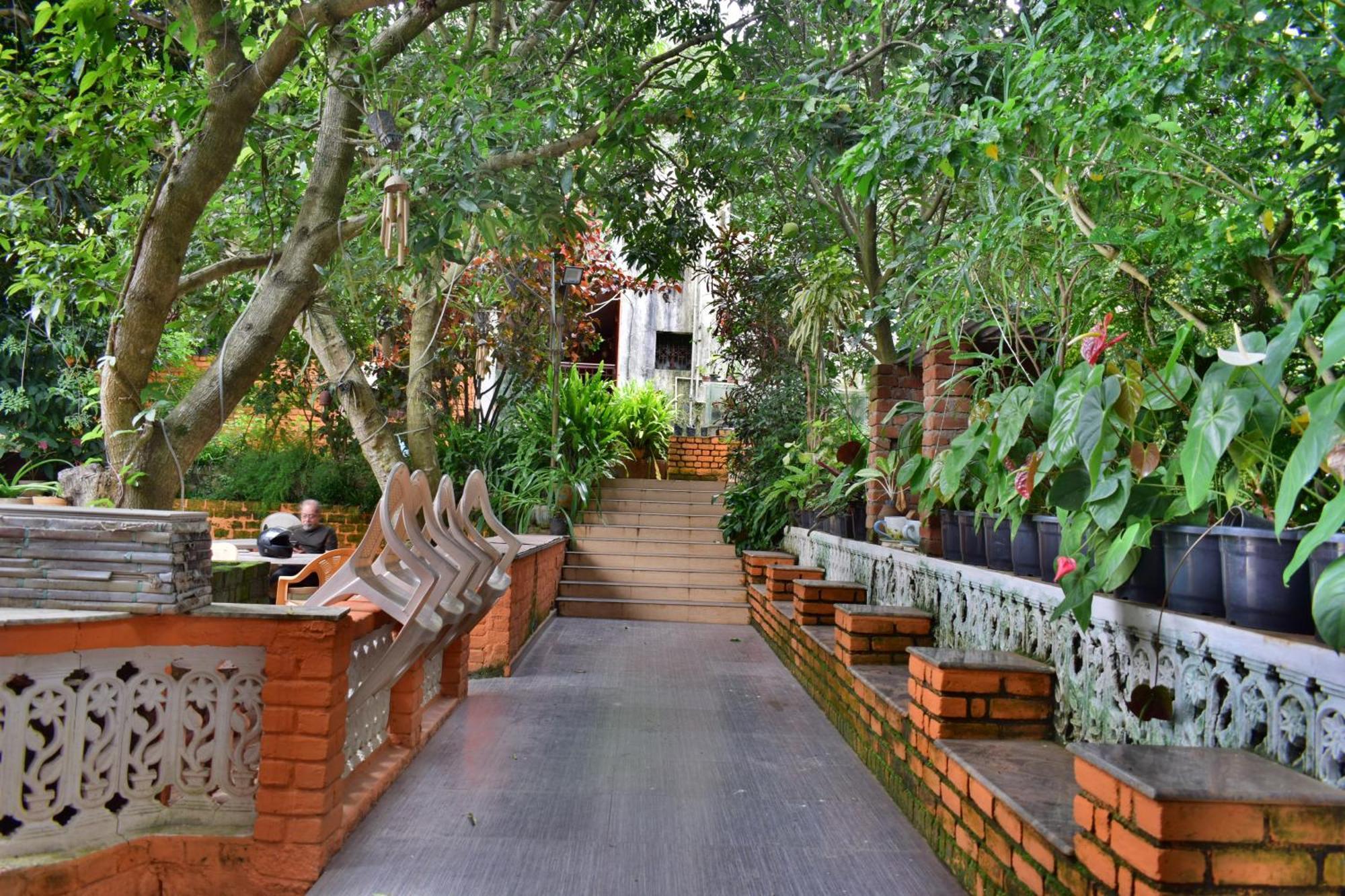 Silent Waters Resorts Yelagiri Exterior photo