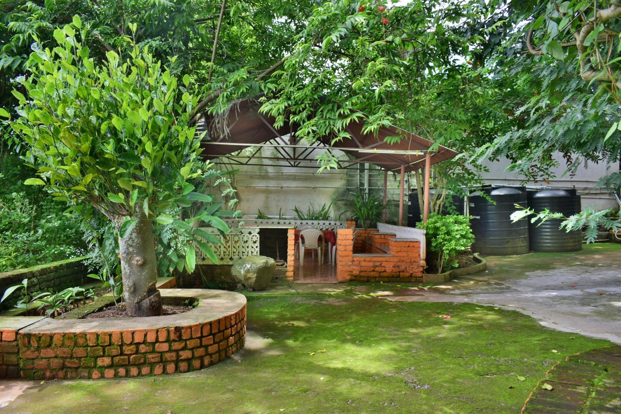 Silent Waters Resorts Yelagiri Exterior photo