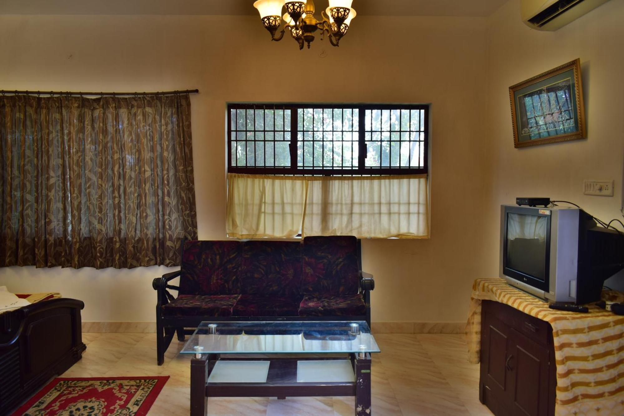 Silent Waters Resorts Yelagiri Exterior photo